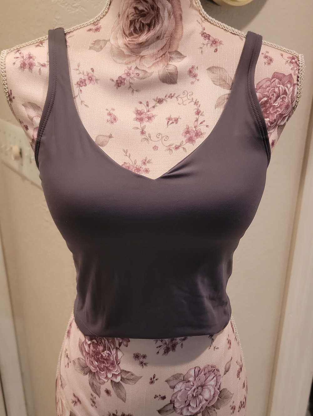 Women’s Seamless V-Neck Tank Bralette — Gray